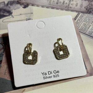 Brand New Square gold imitation diamond style earrings Fashion Jewelry